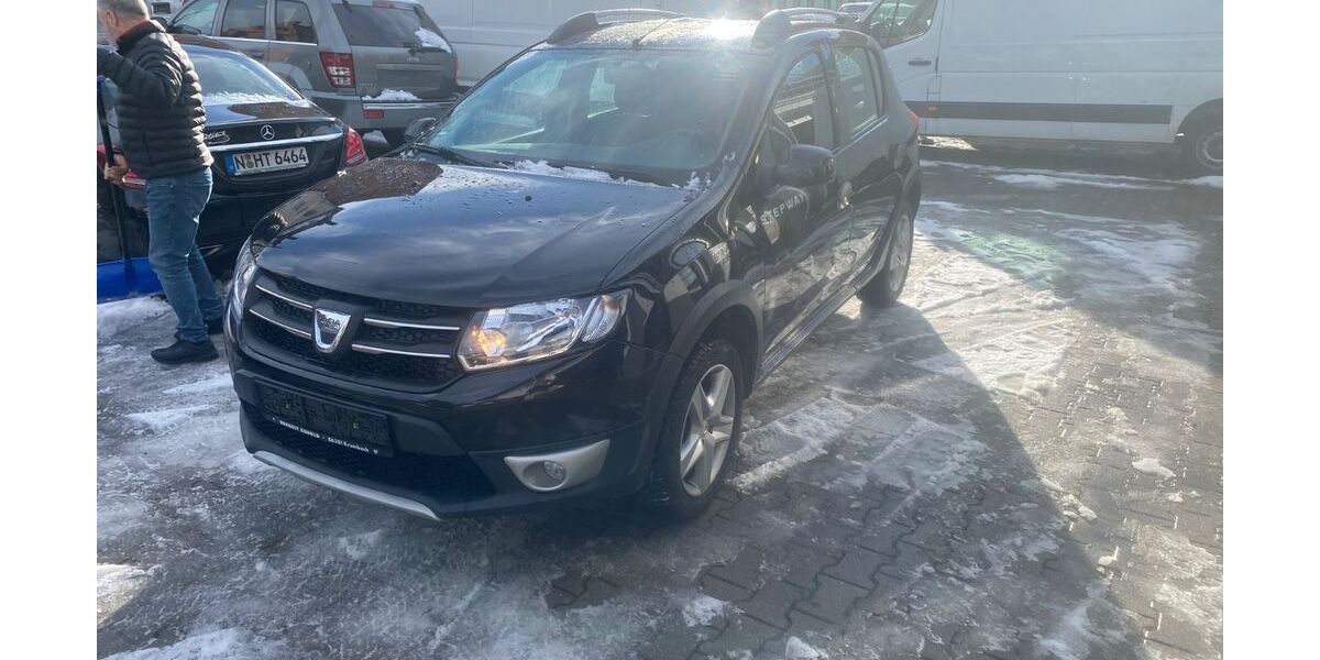 Dacia Sandero 186.000 km 3.890 &euro; Fürth 90763