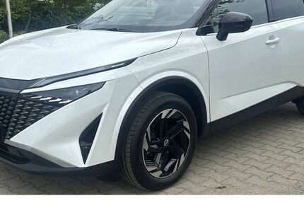 Nissan Qashqai 2.442 km 31.990 &euro; Fürstenwalde 15517