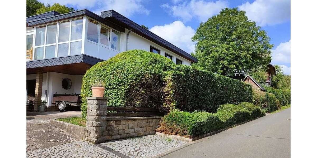 Einfamilienhaus Worbis Worbis - 5 Zimmer, 220 m&sup2;, 1.250&euro; | Angebot:23673928