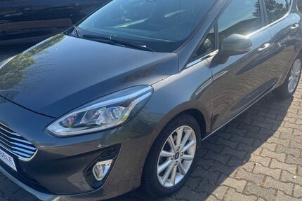 Ford Fiesta 43.000 km 15.490 € Pfaffenhofen 89284