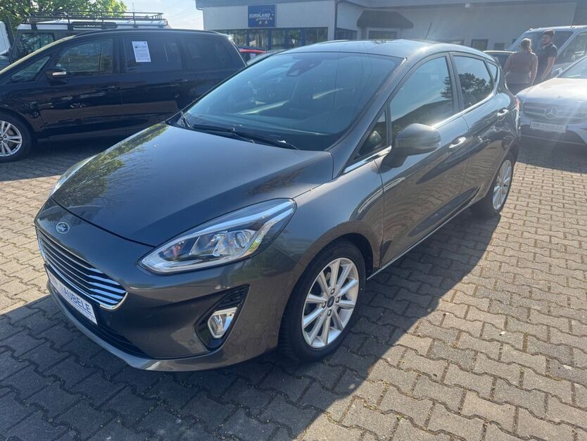 Ford Fiesta 43.000 km 15.490 € Pfaffenhofen 89284