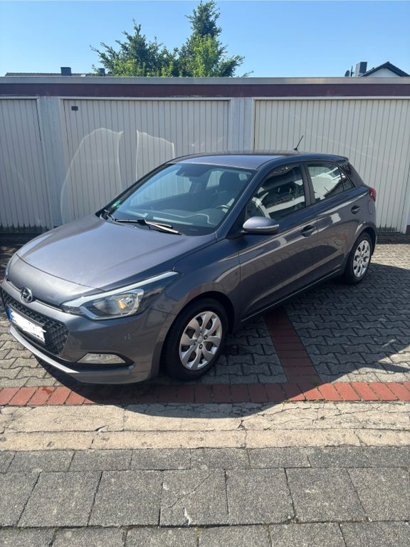 i20