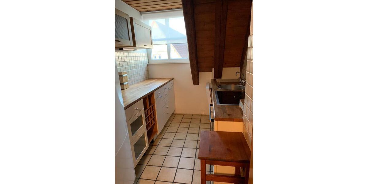 Dachgeschoßwohnung Ludwigsburg Hoheneck - 2.5 Zimmer, 70 m&sup2;, 239.000&euro; | Angebot:26844883