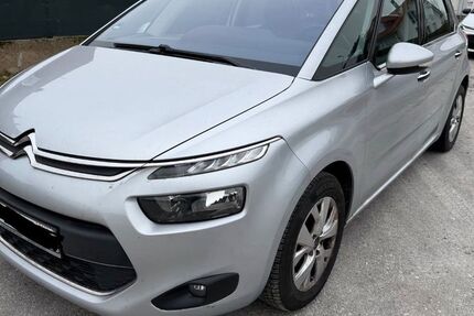 Citroen C4 Picasso 117.000 km 3.999 &euro; München 81827