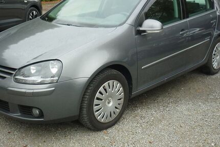 VW Golf 63.900 km 6.990 &euro; Estenfeld bei Würzburg 97230