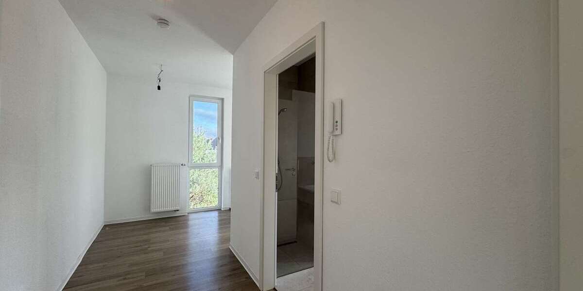 Investieren im Silberstreifen: Wohn-Gewerbeimmobilie mit Garten, Garage & Flexibilitä 6 zimmer