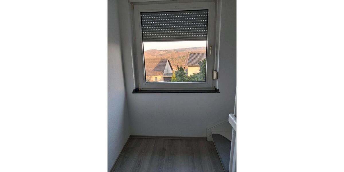 Etagenwohnung Simmerath - 4 Zimmer, 100 m&sup2;, 1.370&euro; | Angebot:26024999