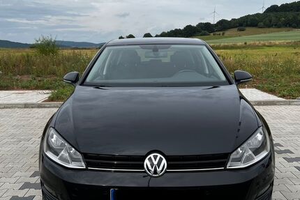 VW Golf 113.000 km 9.999 € Regensburg 93053