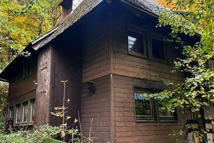 Haus Buchenbach - 8 Zimmer, 166 m&sup2;, 110.000&euro; | Angebot:25638039