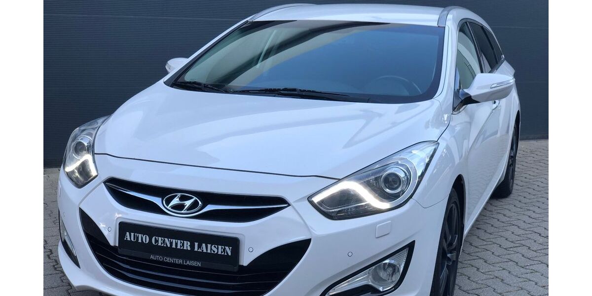 Hyundai i40 135.500 km 8.999 &euro; Reutlingen 72766