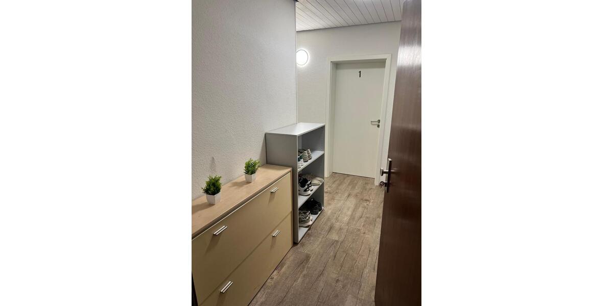Hochparterre Schönaich - 5 Zimmer, 30 m&sup2;, 400&euro; | Angebot:25872020