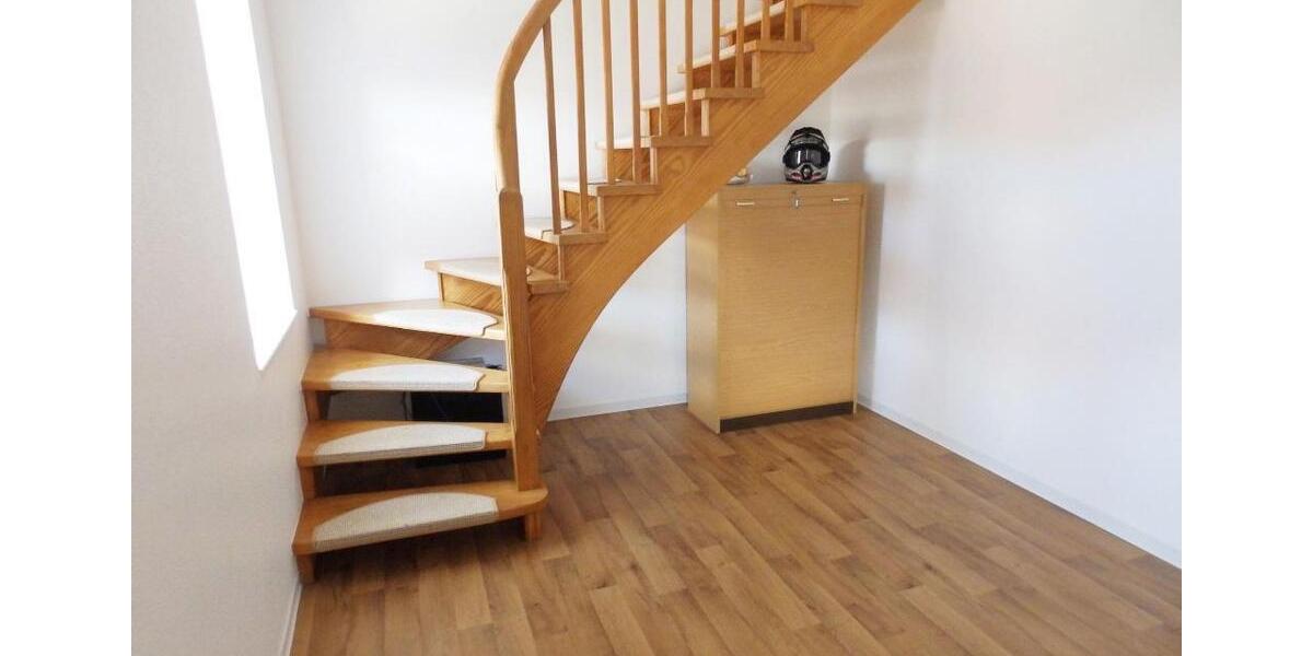 Etagenwohnung Esens - 4 Zimmer, 99 m&sup2;, 690&euro; | Angebot:25292522