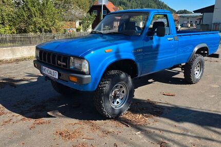 Toyota Hilux 106.000 km 27.000 € Thalheim 08754