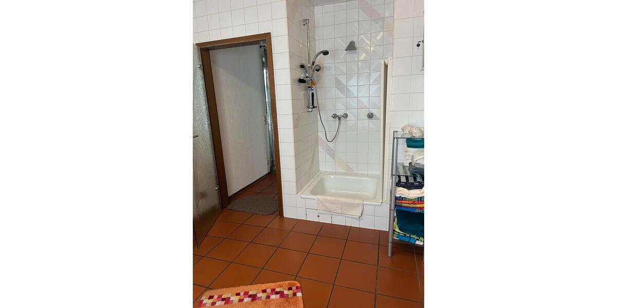 Villa Schwalbach - 8 Zimmer, 396 m&sup2;, 550.000&euro; | Angebot:27120414