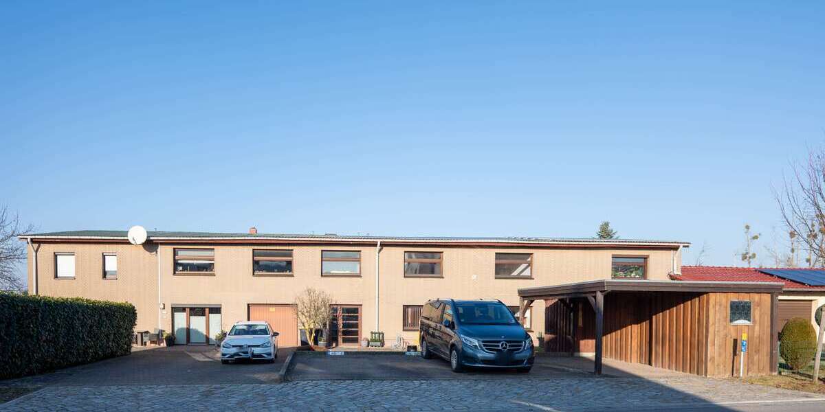 Etagenwohnung Neubandenburg Carlshöhe - 3 Zimmer, 96 m&sup2;, 156.000&euro; | Angebot:24623339