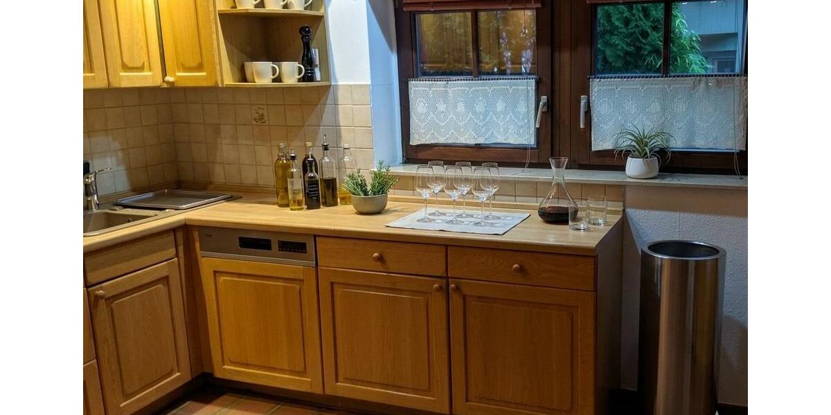 Doppelhaushälfte Hürth - 3 Zimmer, 130 m&sup2;, 1.350&euro; | Angebot:26434494