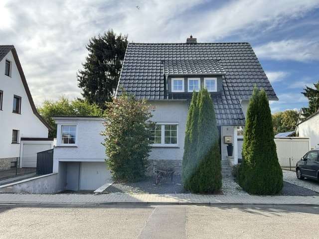 Einfamilienhaus Einbeck - 6 Zimmer, 150 m&sup2;, 348.000&euro; | Angebot:25200347