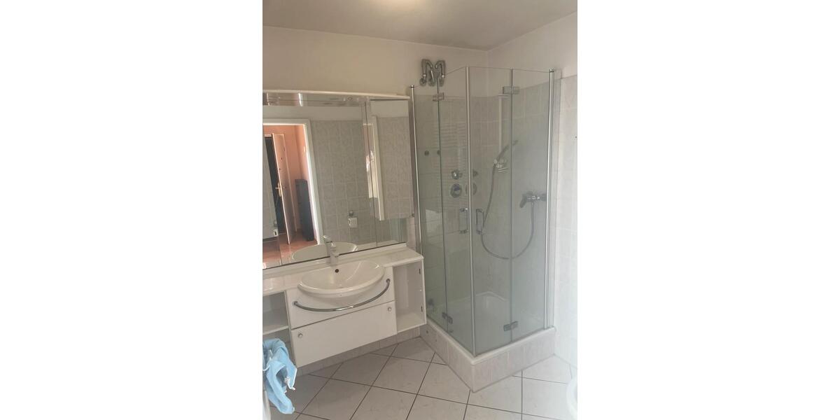 Dachgeschoßwohnung Kassel Vorderer Westen - 2 Zimmer, 42 m&sup2;, 680&euro; | Angebot:25408779