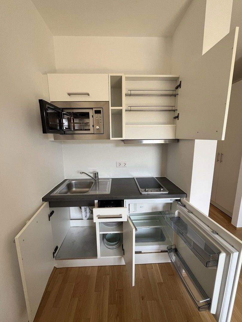 ParkSuites Wilmersdorf-Möbliertes Wohnung modernen Gebäude neben Volkspark, 7 Min Fußweg Bahnhof 1 zimmer