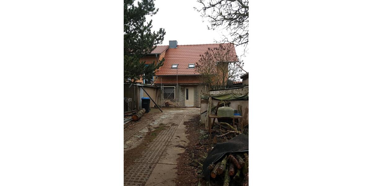 Einfamilienhaus Helbra - 5 Zimmer, 120 m&sup2;, 85.000&euro; | Angebot:26971209
