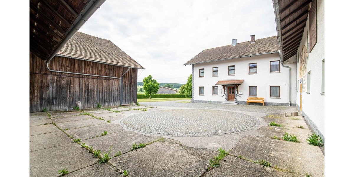 Charmantes Bauernhaus mit vielfältigen Nutzungsmöglichkeiten - Bauernhaus, Landhaus Furth im Wald / Degelberg Degelberg | Angebot:26990285