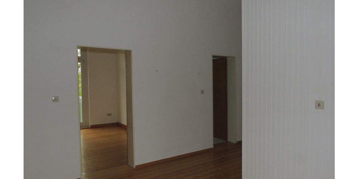 9107687 | geräumige 6-Zimmerwohnung in der Südstadt 6 zimmer