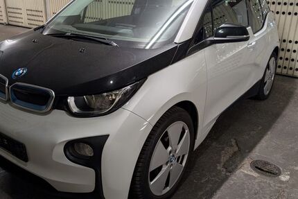 BMW i3 87.908 km 8.499 € Berlin 12107