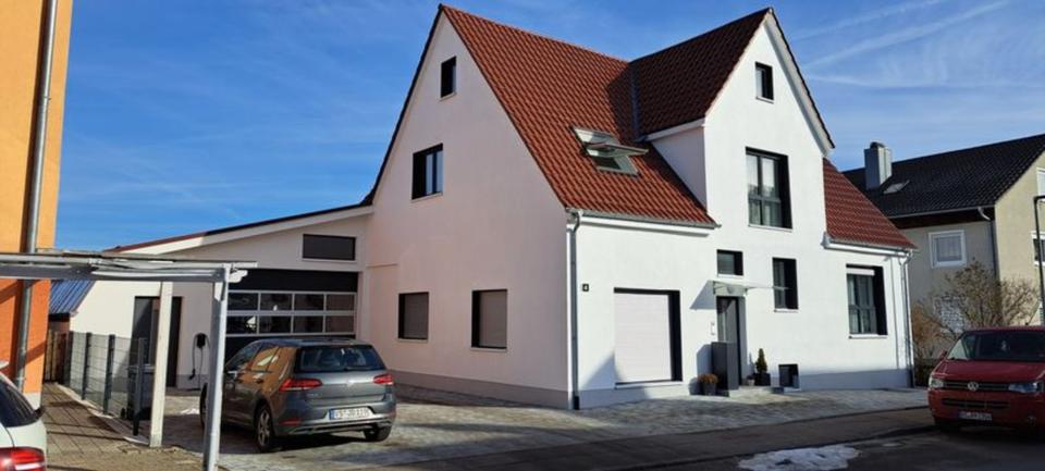 Wohnen + Multifunktionshalle,kernsaniert KAPITALANLAGE 12 zimmer