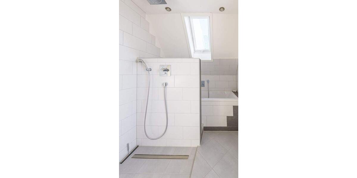 Doppelhaushälfte Pforzheim Huchenfeld - 6 Zimmer, 124 m&sup2;, 350.000&euro; | Angebot:23851785