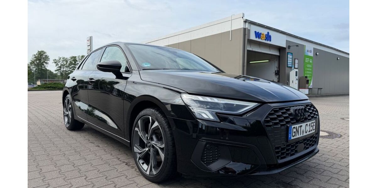 Audi A3 64.000 km 26.400 &euro; Roßdorf 39319