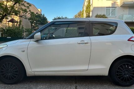 Suzuki Swift 159.000 km 1.950 &euro; Frankfurt am Main 60431