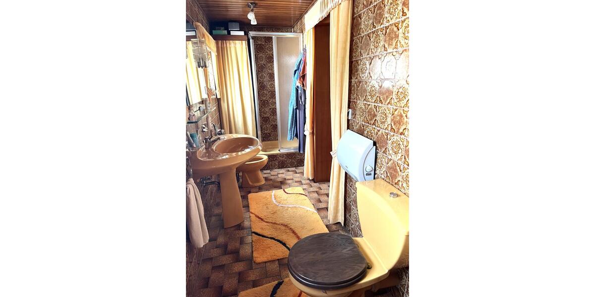 Doppelhaushälfte Düren Mariaweiler-Hoven - 7 Zimmer, 150 m&sup2;, 190.000&euro; | Angebot:24330469