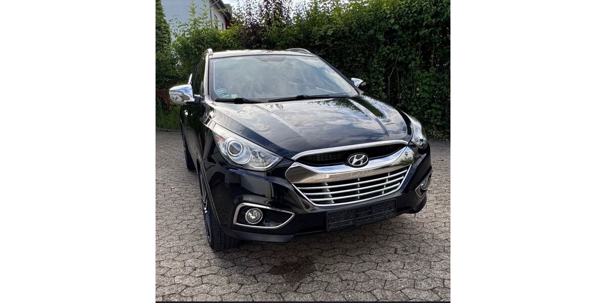 Hyundai TUCSON 84.400 km 10.500 &euro; Detmold 32760