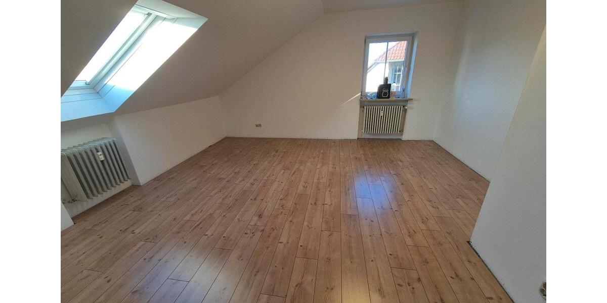 Dachgeschoßwohnung Pfaffenhofen an der Ilm - 3 Zimmer, 63 m&sup2;, 249.000&euro; | Angebot:26287042