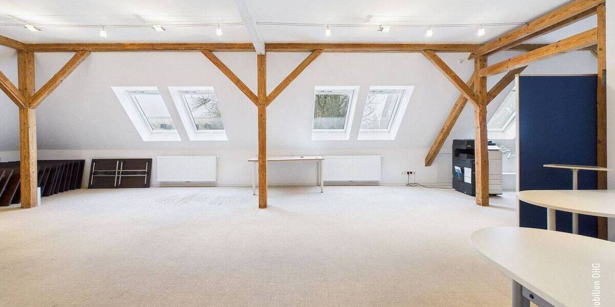 Gewerbeobjekt Stade Barge - 3 Zimmer, 569 m&sup2;, 1.800.000&euro; | Angebot:26378079