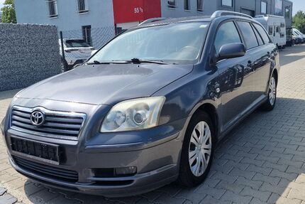 Toyota Avensis 180.000 km 990 € Augsburg 86167