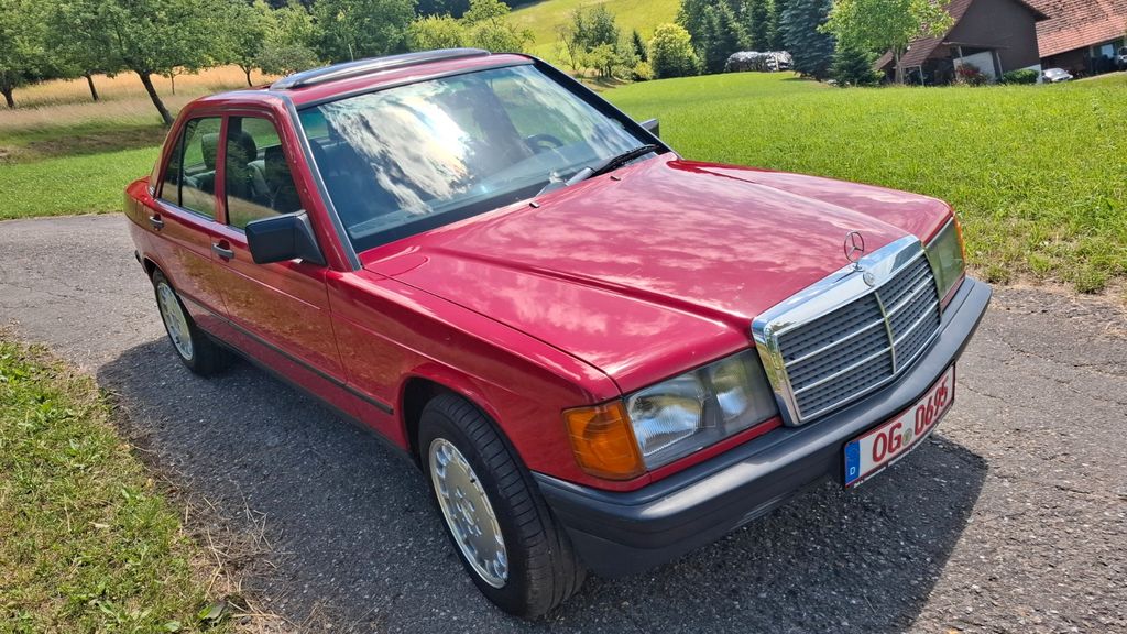 Mercedes-Benz 190 314.000 km 5.900 &euro; Zell a.H. 77736