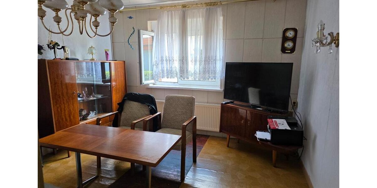 Doppelhaushälfte Straußfurt - 4 Zimmer, 100 m&sup2;, 70.000&euro; | Angebot:27081894