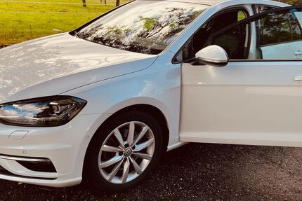 VW Golf 61.000 km 19.900 € Marxzell 76359