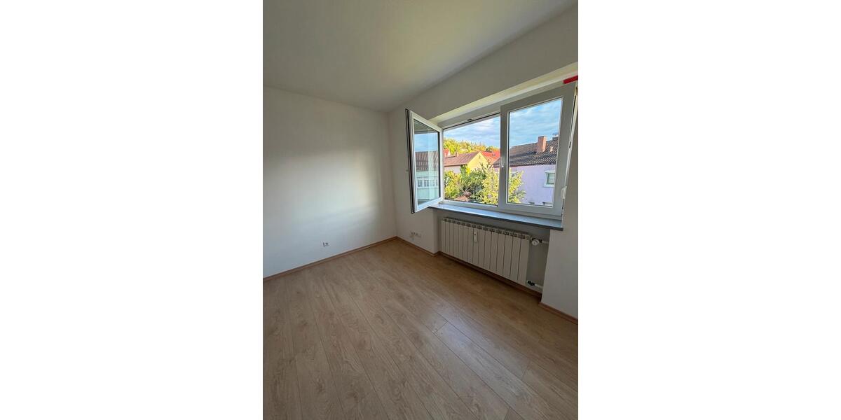 Etagenwohnung Feuchtwangen - 3 Zimmer, 74 m&sup2;, 700&euro; | Angebot:26649487