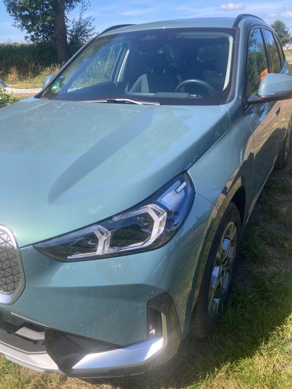 BMW iX1 7.500 km 44.800 € Haselünne 49740