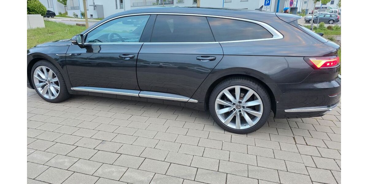 VW Arteon 31.200 km 22.000 &euro; WALDBRONN 76337