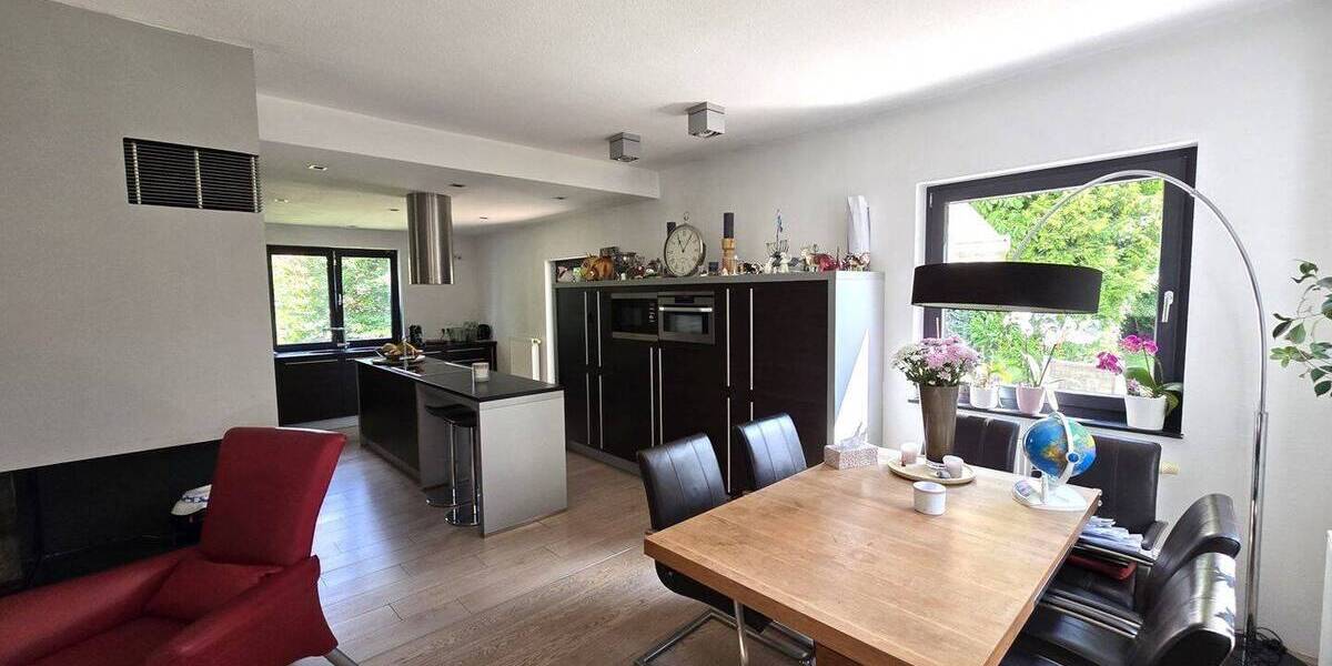 Einfamilienhaus Eschwege - 5 Zimmer, 200 m&sup2;, 770.000&euro; | Angebot:25735921