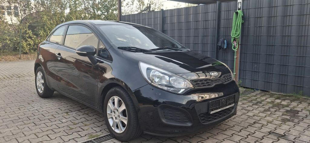 Kia Rio 214.000 km 1.650 € Walldorf (bei Heidelberg) 69190