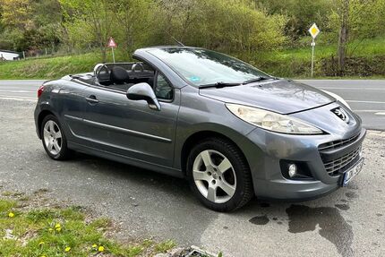 Peugeot 207 123.500 km 2.200 &euro; BRAUNFELS 35619
