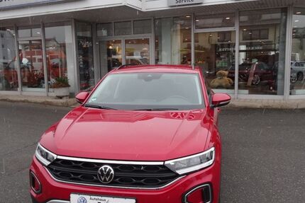 VW T-Roc 10.500 km 29.980 € Nürnberg 90475