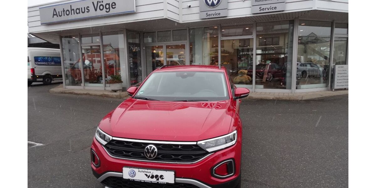 VW T-Roc 10.500 km 29.980 € Nürnberg 90475