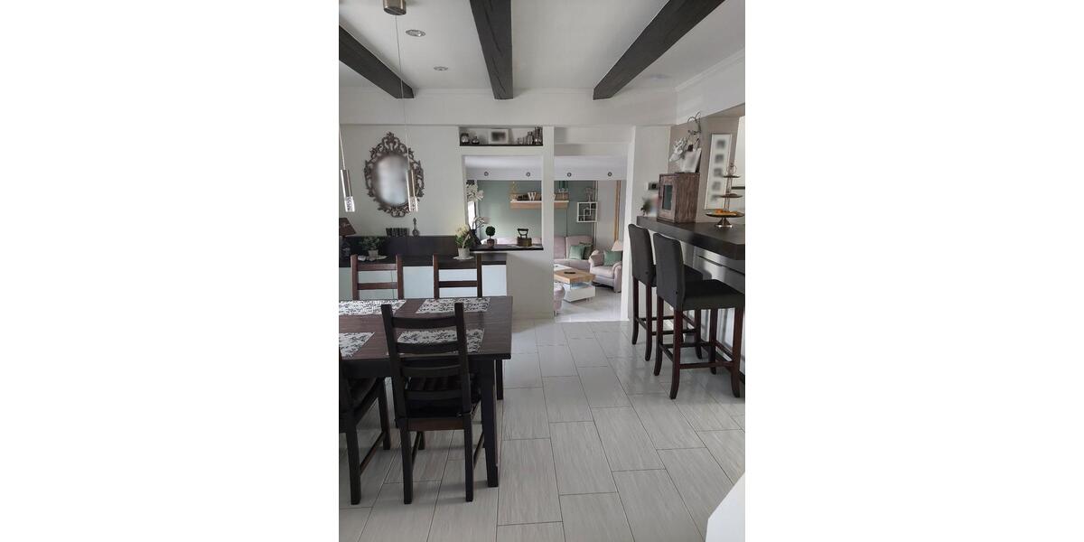 Einfamilienhaus Bischofsheim - 8 Zimmer, 165 m&sup2;, 689.000&euro; | Angebot:25625124