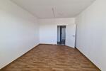 Einziehen und Wohlfühlen! Wohlfühloase mit Balkon in zentraler Lage – 2 NKM sparen* zimmer