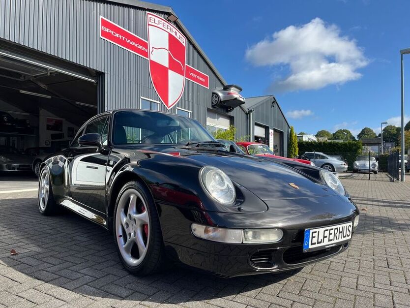 993